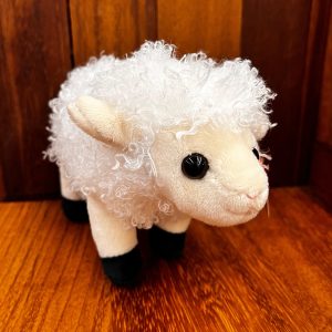 Oveja de peluche expuesto en el Museo de San Isidoro de León