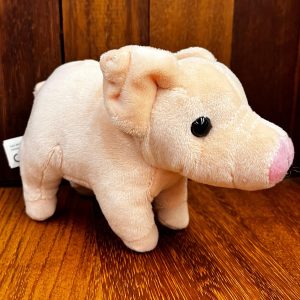 Cerdo de peluche expuesto en el Museo de San Isidoro de León