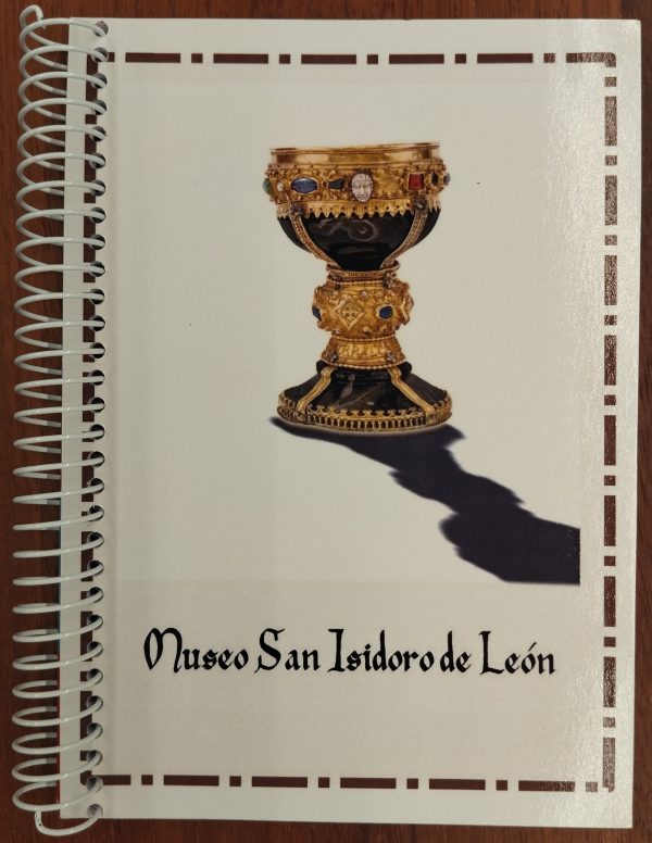 Libreta pequeña Cáliz de Doña Urraca disponible en el Museo de San Isidoro León
